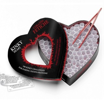 TEASE and PLEASE - KINKY HEART and CORAZON FETICHE